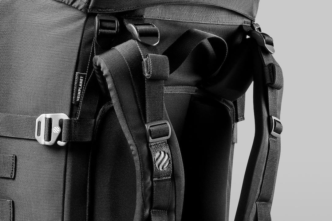 Monolith Rucksack 45L (Black) ***Free Raincover***